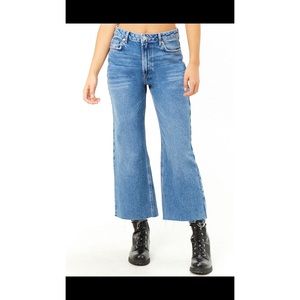 Wide leg cropped jeans